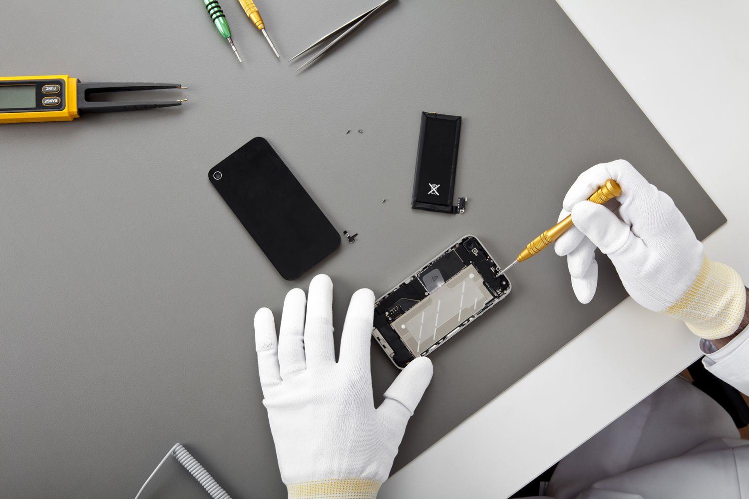 Czy warto wymienić baterię iPhone’a i iPoda?