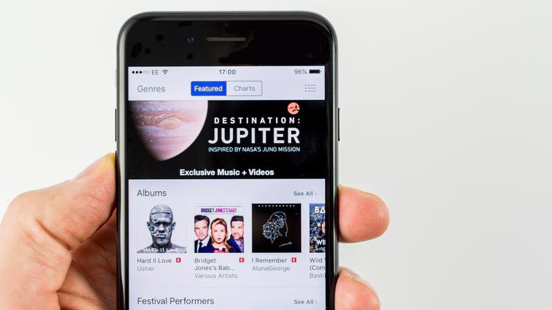 Jak dodać lub usunąć muzykę na iPhone’a lub iPada bez użycia programu iTunes