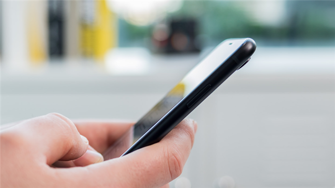 Jak powstrzymać iPhone’a przed przerwaniem połączenia Wi-Fi