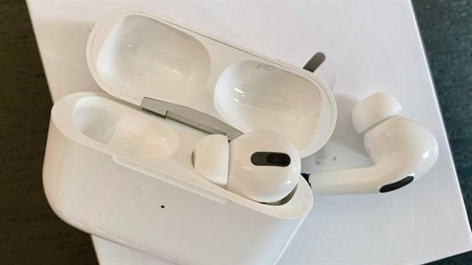 Jak sprawdzić, czy Twoje AirPods Pro są fałszywe?