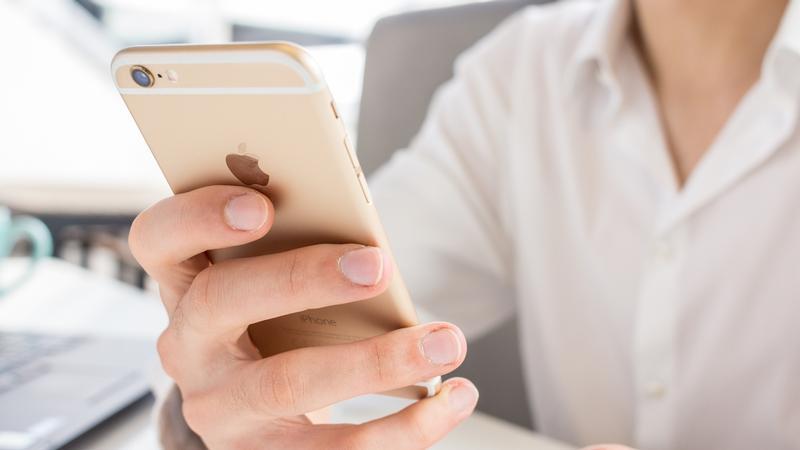 Jak usunąć historię połączeń na telefonie iPhone