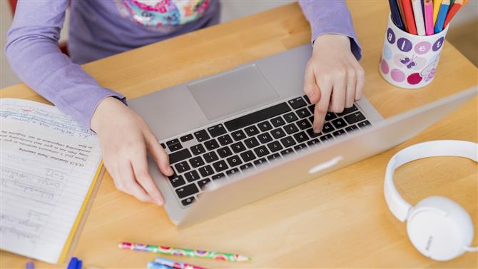 Uniwersytet MacBook