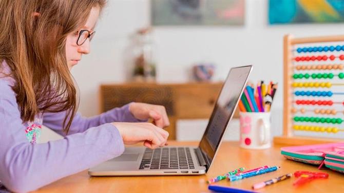 Jak uzyskać zniżkę studencką Apple w sklepie Apple Education Store