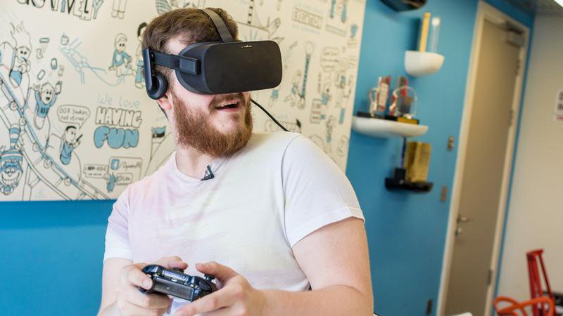 Jak używać VR na komputerze Mac