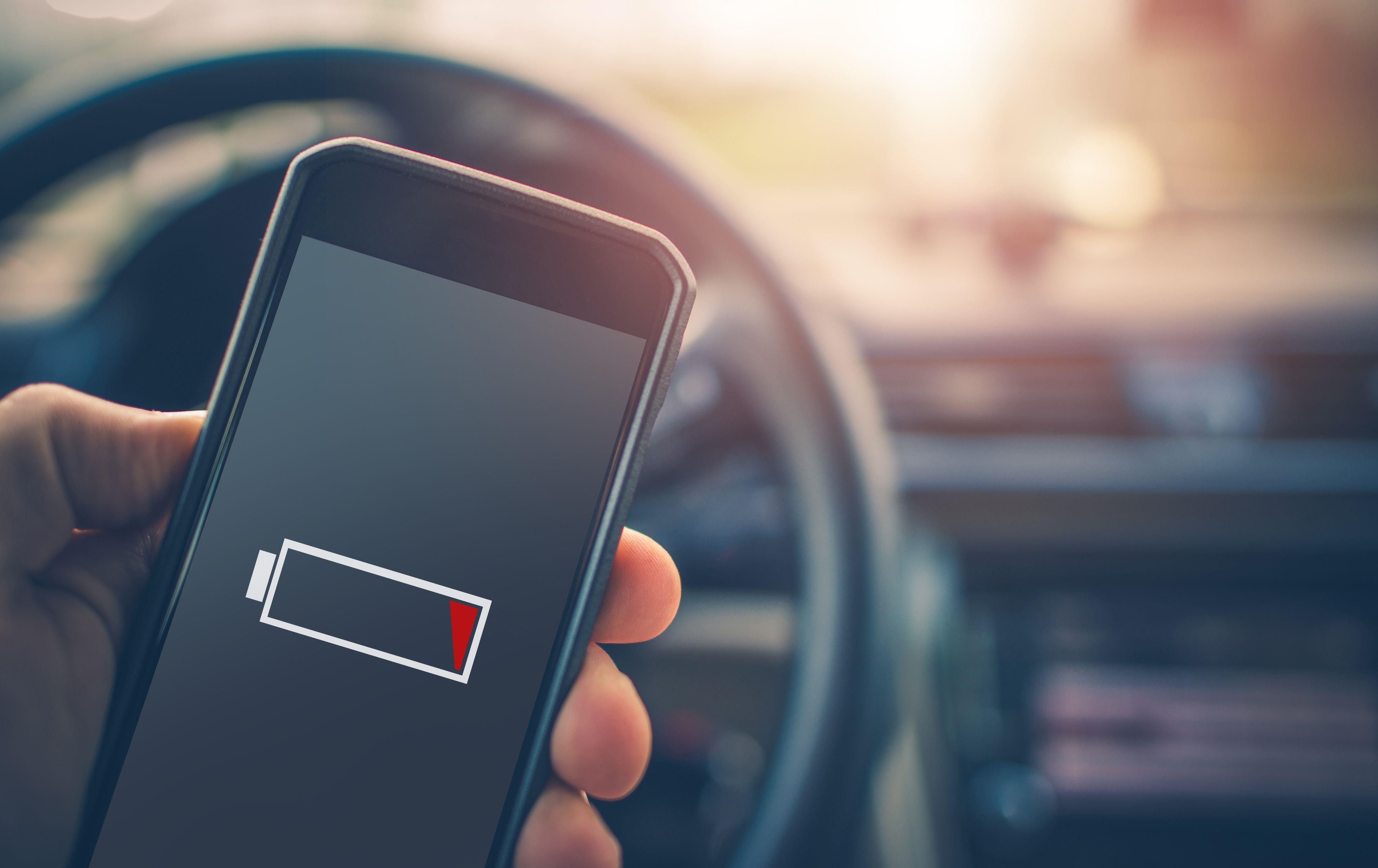 Jak wyczyścić port ładowania iPhone’a