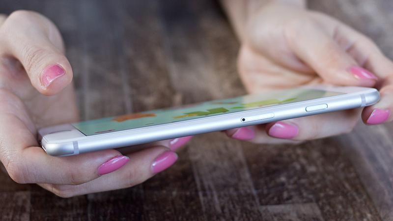 Jak wysłać tekst na iPhone’a