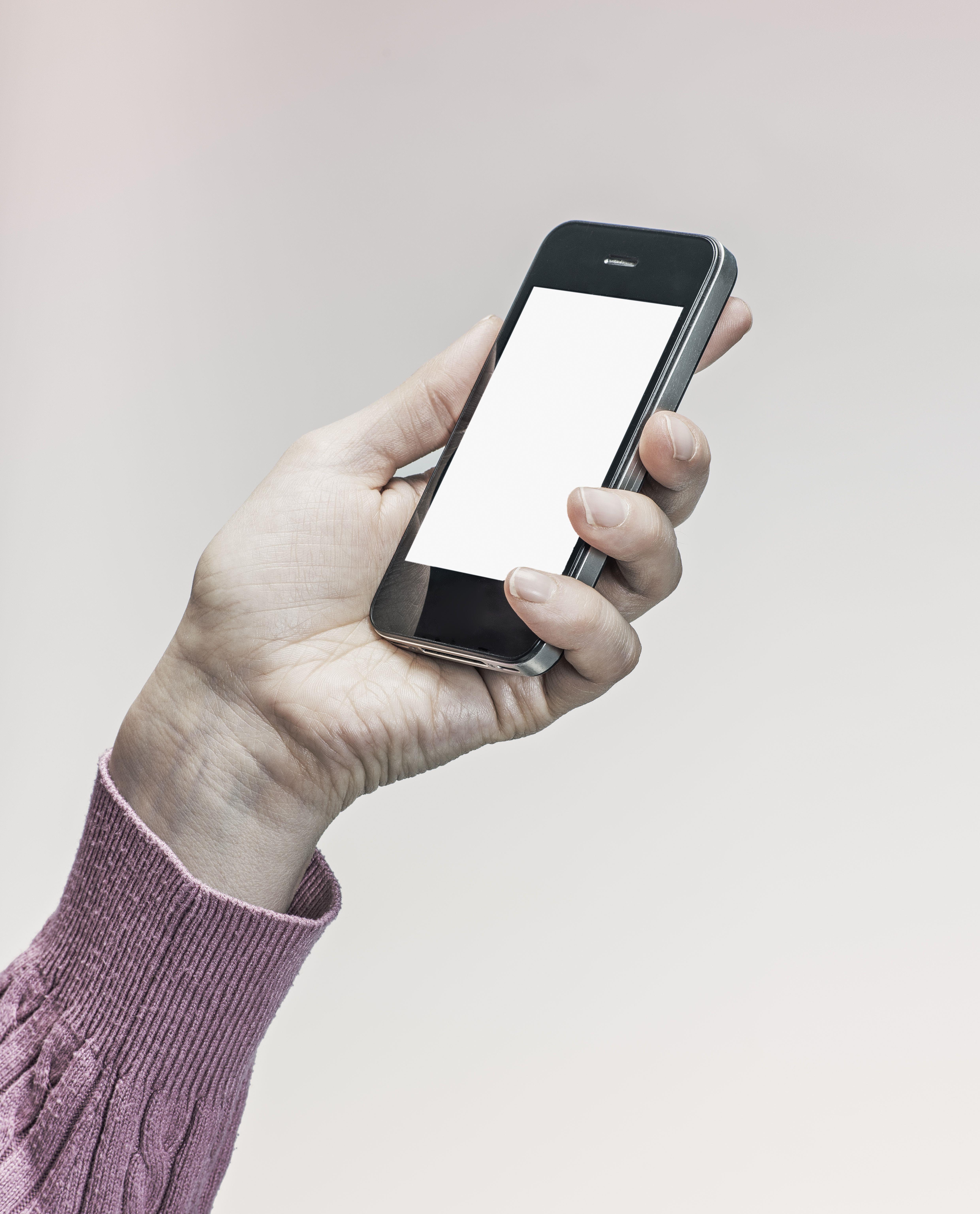 Zapobiegaj wysyłaniu wiadomości e-mail z Gmaila pojawiających się w skrzynce odbiorczej iPhone’a